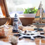 Aloha Jak\'S Boat